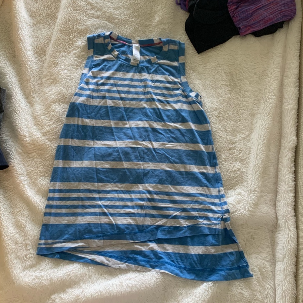 Ivivva tank top